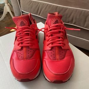 WMNS AIR HUARACHE RUN